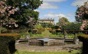 Royal homes - Prince Charles and his garden at Highgrove.jpg